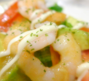 Shrimp and abogado salad